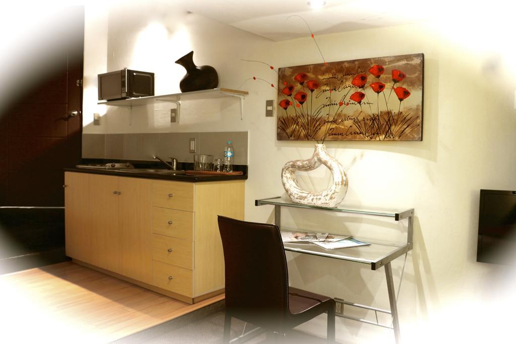 Aztic Hotel And Executive Suites Μεξικό Δωμάτιο φωτογραφία